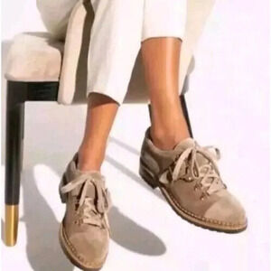 New $700 The Office Of Angela Scott Women Size 5.5 Tan Mr. Logan Suede Oxfords